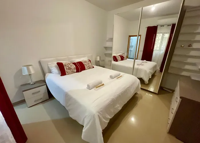 Modern Seaview Xlendi