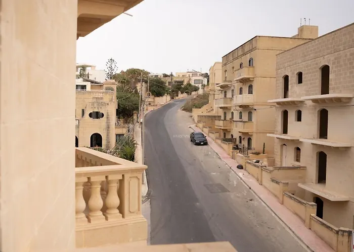 Modern Seaview Apartment Xlendi
