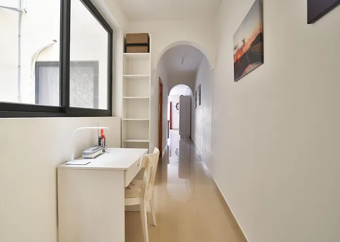 Modern Seaview Xlendi