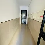 Modern Seaview Apartment *