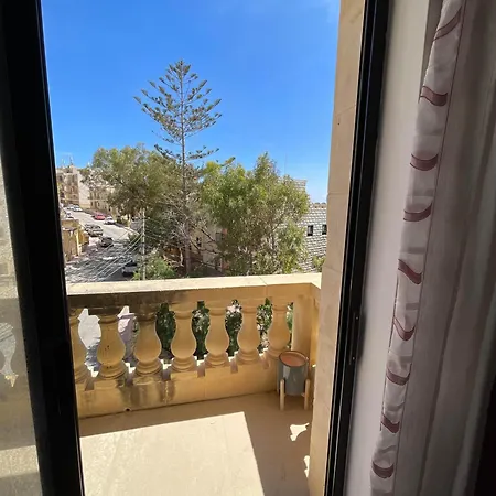 Modern Seaview Xlendi