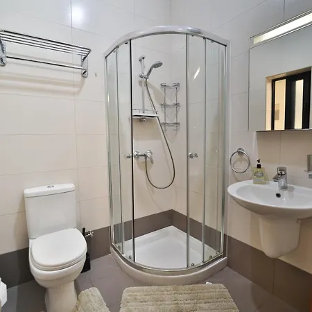 Modern Seaview Apartment