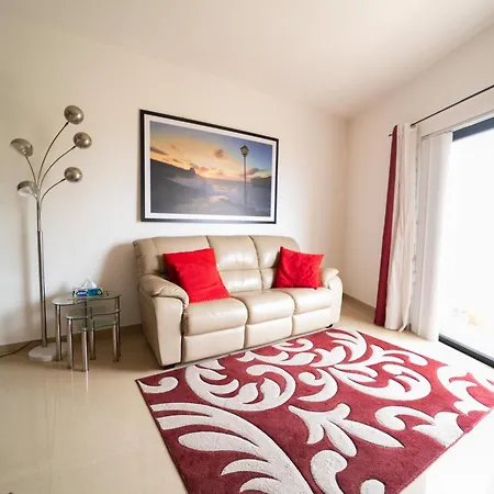 Modern Seaview Apartment