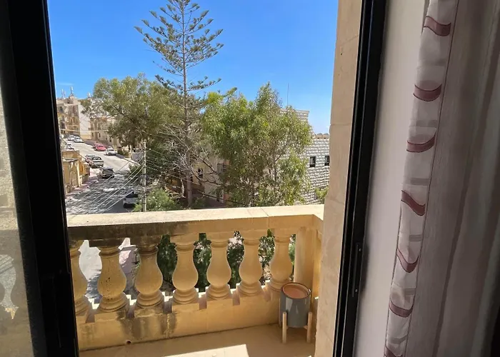 Modern Seaview Xlendi