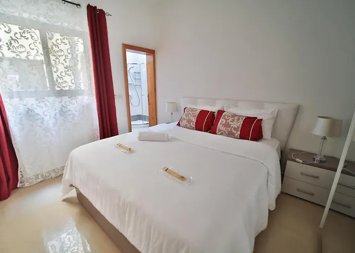 Modern Seaview Apartman *